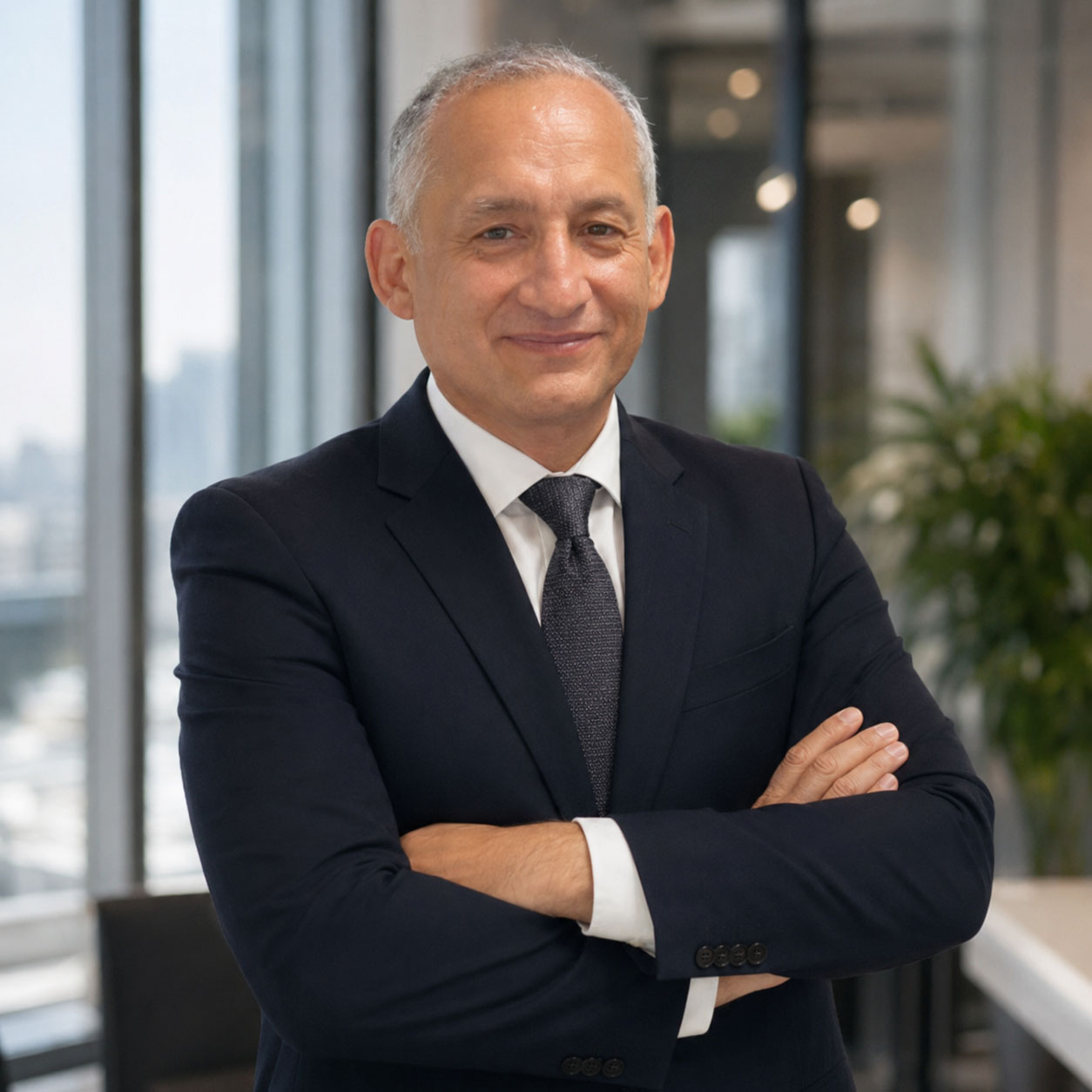 Iván Llanos Vidal, Director General de SOLX